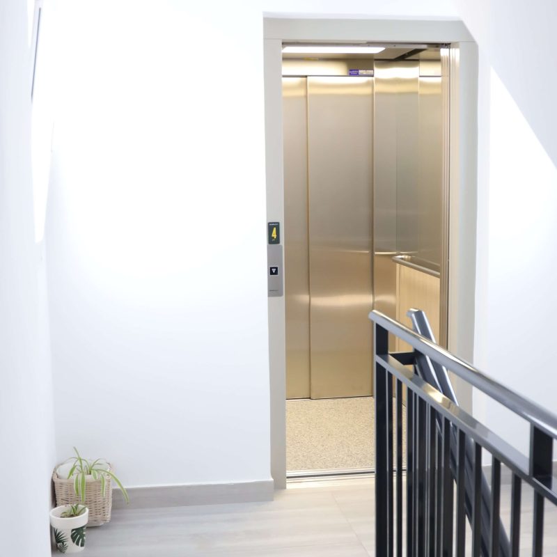 Foto detalle Ángel Luis de la Herran, 6